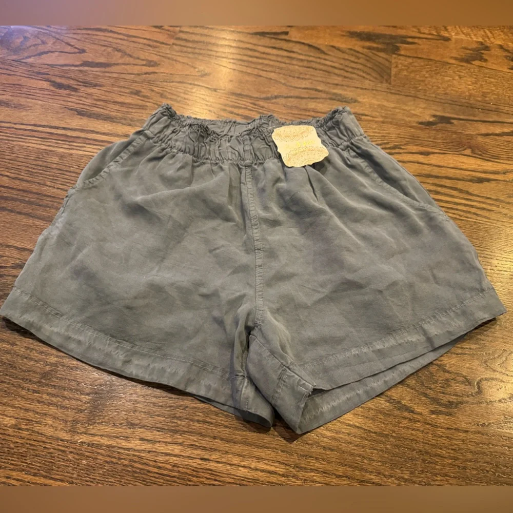 Altar'd State slate shorts small nwt